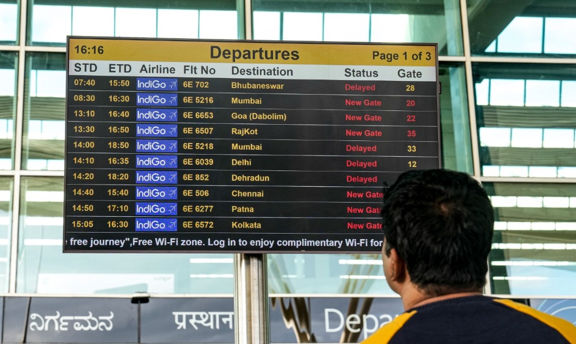 Aviation Body Withdraws Pilots' Weekly Rest Order Amid IndiGo Meltdown