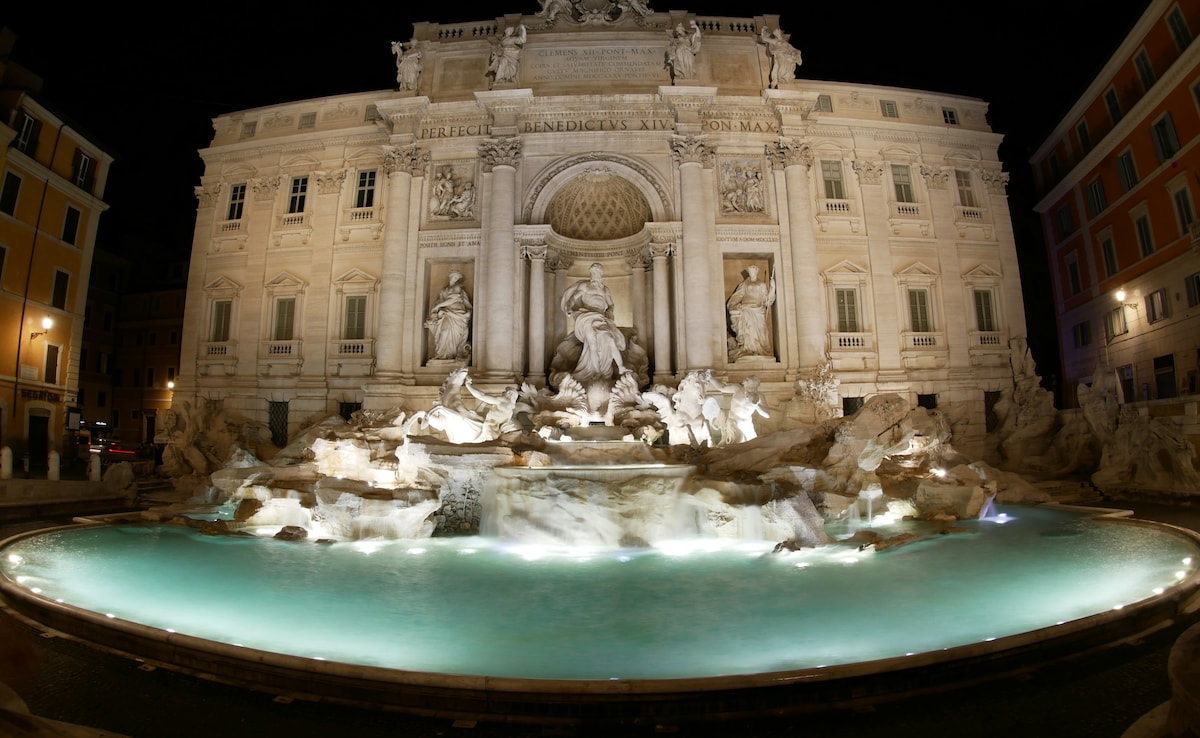 Trevi Fountain