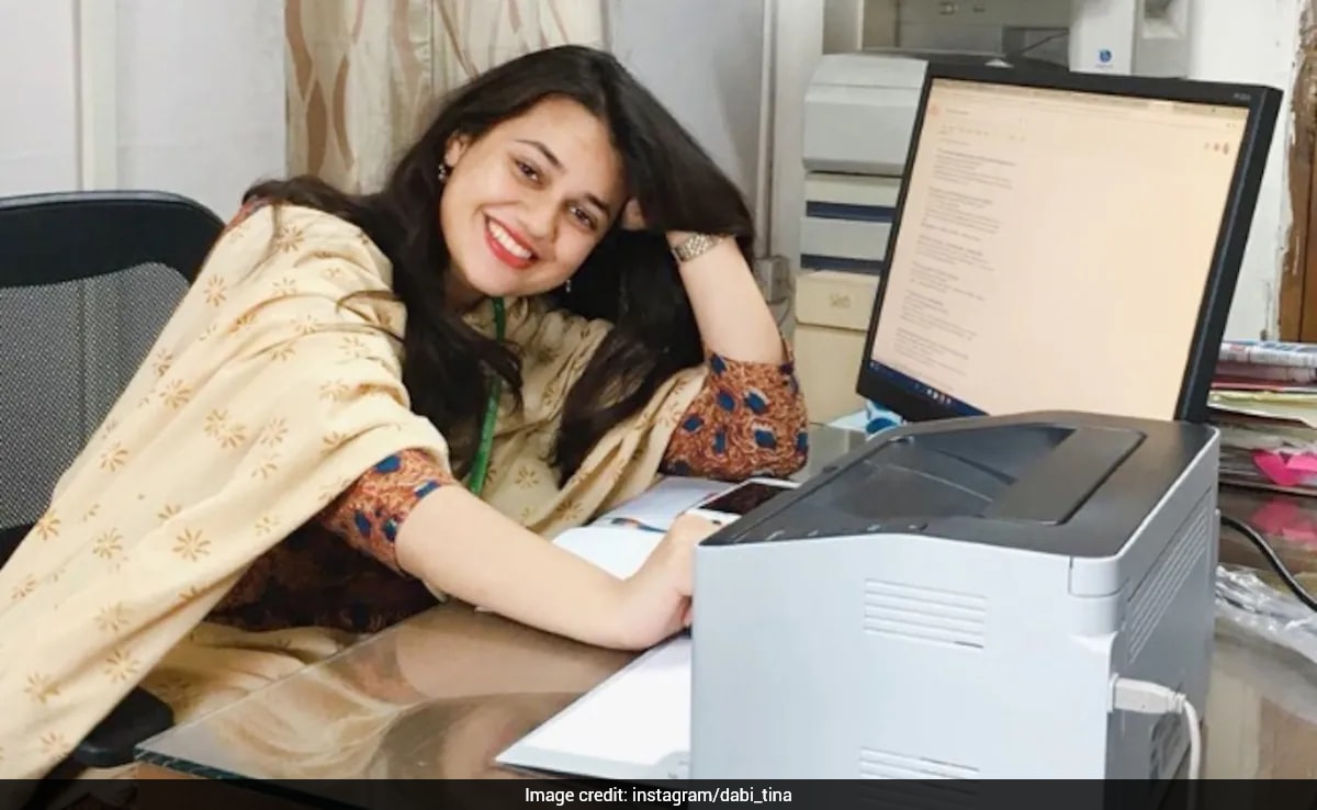 Students Detained For Calling Tina Dabi 'Reel Star'? IAS Officer Responds