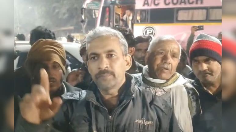 शव लेकर गायब हुई पुलिस! आर्मी जवान के परिजनों ने किया हंगामा, जमीनी विवाद में हुई थी मौत