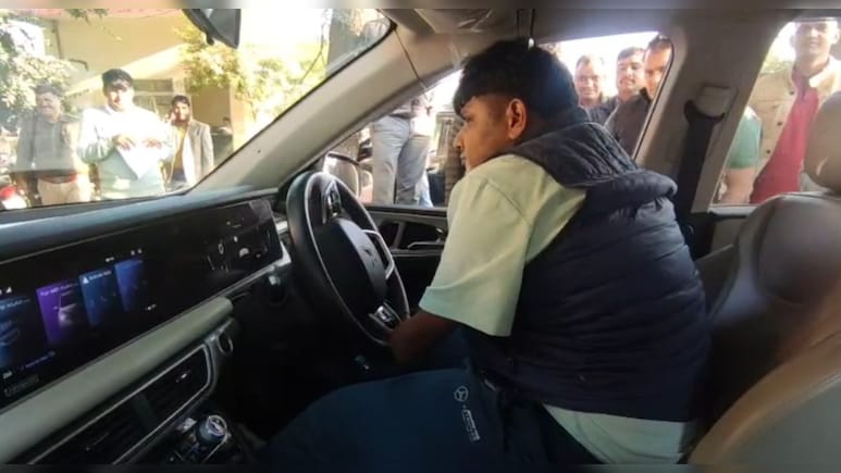 हाथों से द‍िव्‍यांग ह‍िस्‍ट्रीशीटर को प्रत्‍येक सोमवार को थाने की करनी होगी सफाई, कोर्ट ने सुनाई सजा