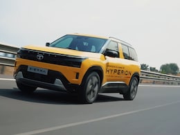 Tata Sierra 1.5 Hyperion Top Speed Test: Goes Over 200 Kmph - Video