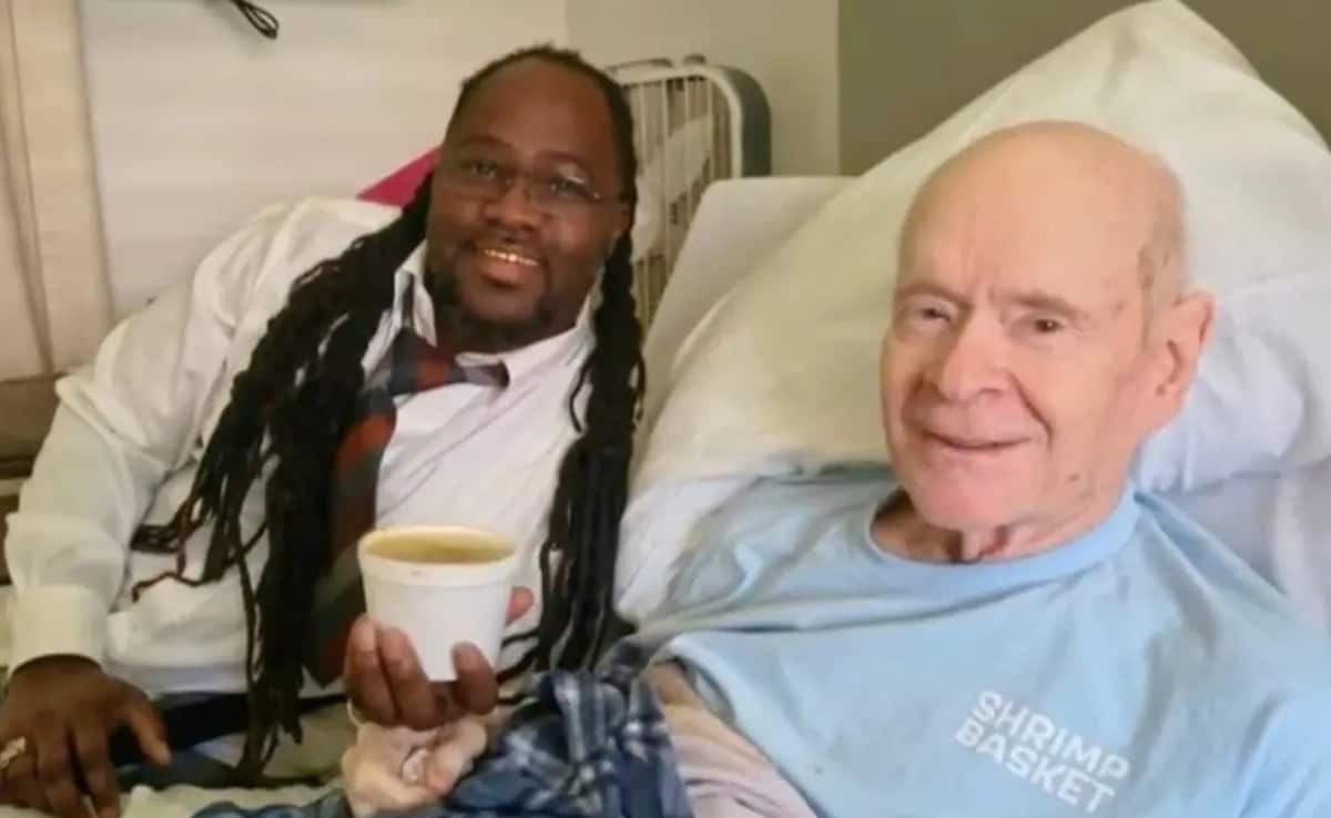 US Chef Saves 78-Year-Old Customer's Life After He Suddenly Stopped Coming To The Restaurant