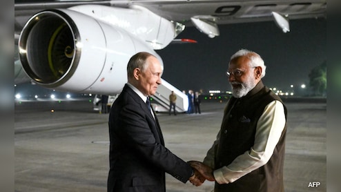 पुतिन ने टैरिफ पर ट्रंप को दिखाया आईना... अगर अमेरिका हमारे साथ बिजनेस कर सकता है तो भारत क्यों नहीं