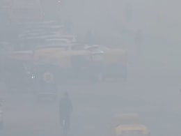 दिल्ली में मौसम का डबल अटैक, चांदनी चौक से वजीरपुर तक हालत खराब, 18 इलाकों में AQI 400 के पार