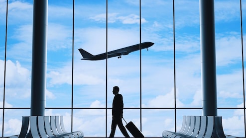 नए साल का तोहफा! फ्लाई एक्&zwj;सप्रेस समेत 3 नई एयरलाइंस को सरकार की हरी झंडी, क्&zwj;या सस्&zwj;ता हो जाएगा हवाई सफर?