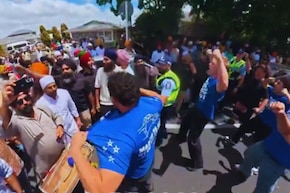 New zealand : 'हे न्यूझीलँड आहे भारत नाही' शीखांना धमकीवजा इशारा; परदेशात भारतीयांविरोधात रोष का वाढतोय?