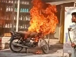हरदा में ग्रामीण ने पेट्रोल पंप पर बाइक कर दी आग के हवाले, भीषण आग से मचा हड़कंप