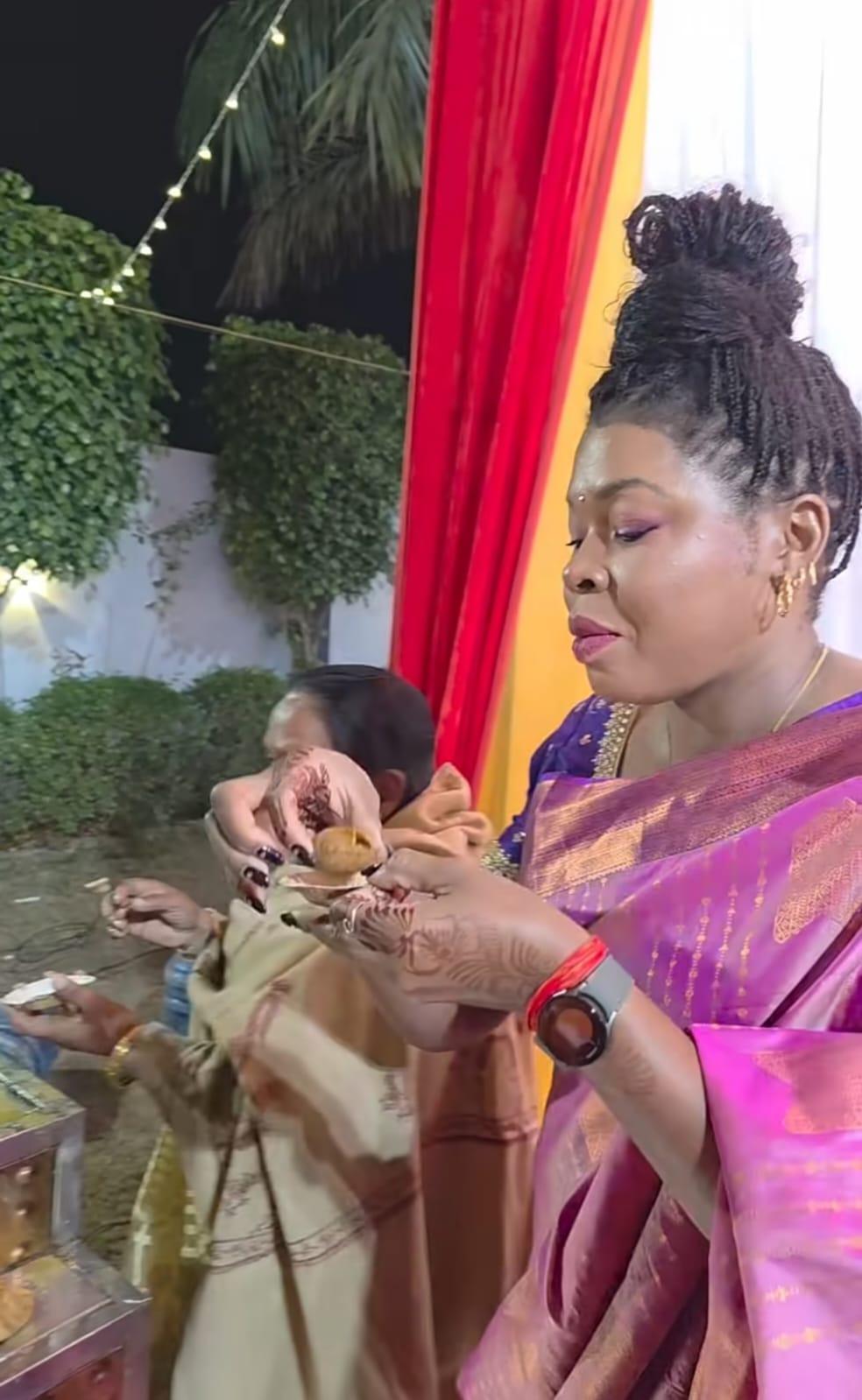'Give Me All The Pani Puri': Nigerian Woman Loves Snacks At Indian Wedding