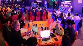 IPL 2026 Mini Auction: सोल्ड और अनसोल्ड खिलाड़ियों की पूरी लिस्ट, यहां देखें