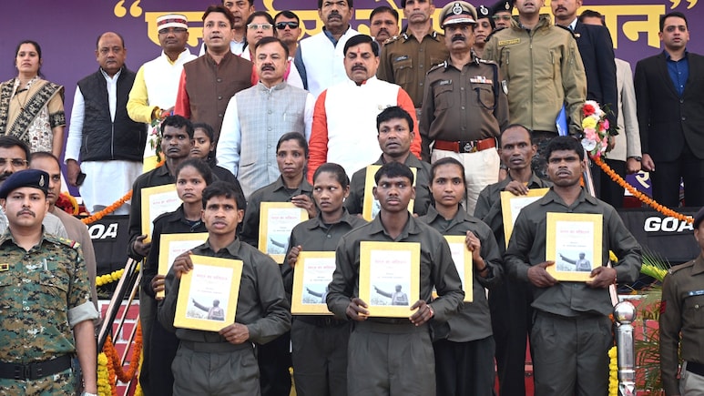 10 दिन और 33 सरेंडर… तीन दशक बाद पहली बार MMC जोन में सिर्फ 6 नक्सली बचे