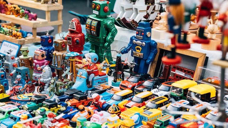Govt Sets Up Task Force To Boost Toy Manufacturing, Exports; Targets 5% Of Global Market By 2032