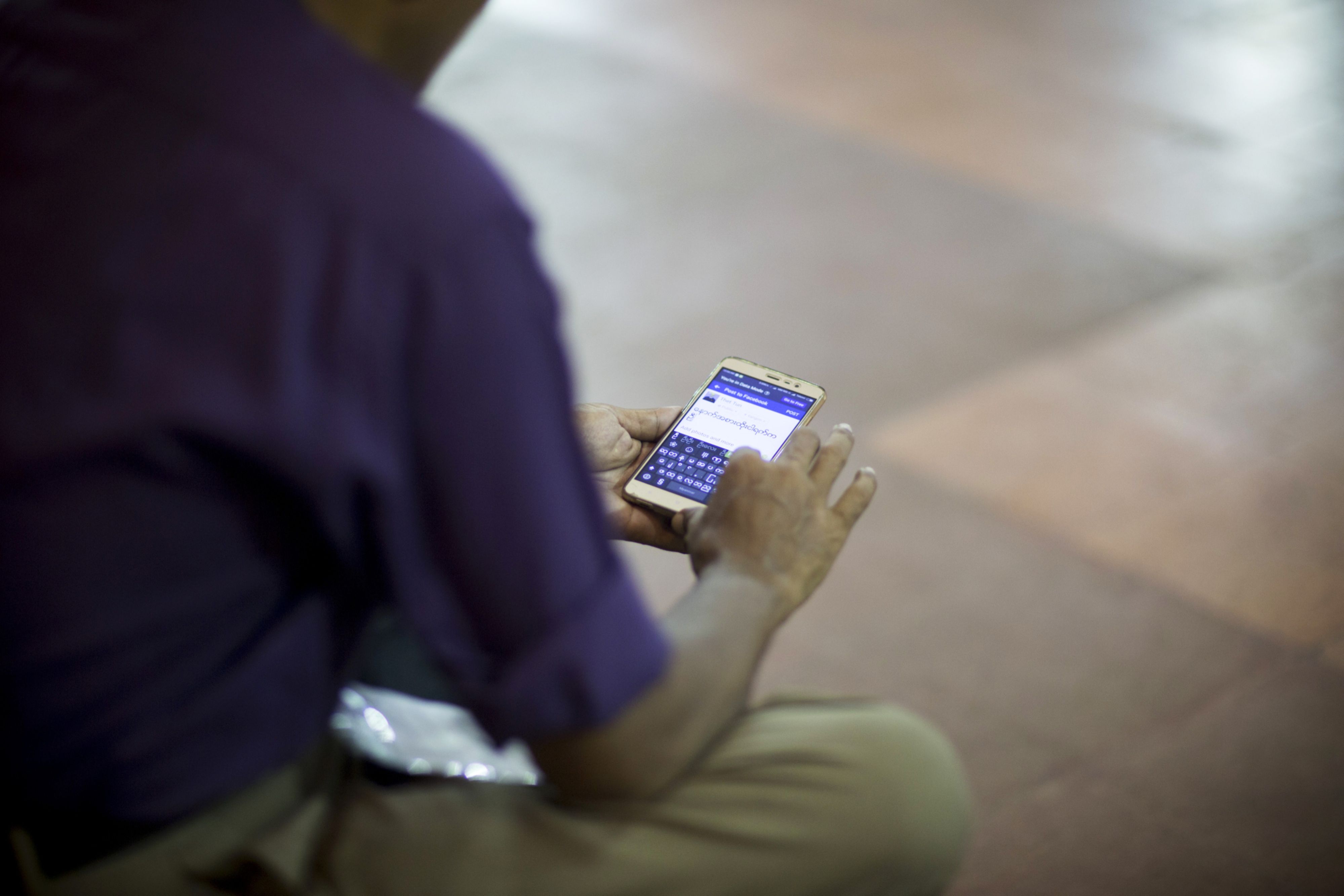 ICICI Securities: India&rsquo;s Mobile Broadband Subscribers Dip Was A Negative Surprise&nbsp;