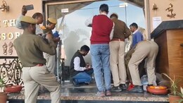 पर्यावरणीय नियमों के उल्लंघन से बने होटल पर गिरी गाज, हाईकोर्ट के आदेश पर यूआईटी ने किया सील&nbsp;