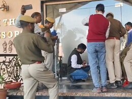 पर्यावरणीय नियमों के उल्लंघन से बने होटल पर गिरी गाज, हाईकोर्ट के आदेश पर यूआईटी ने किया सील 