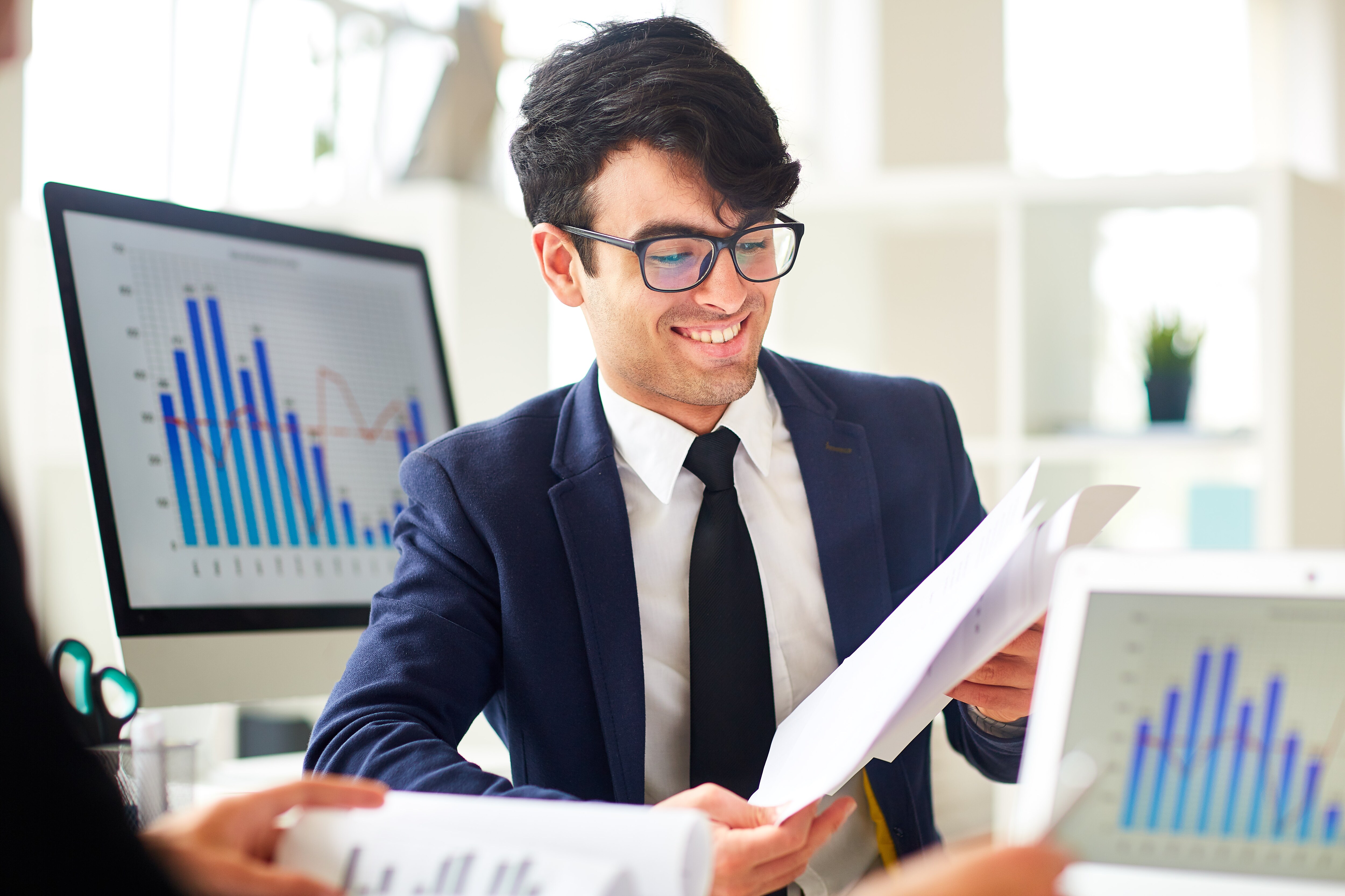Services PMI Rises To 60.9 In August, Charge Inflation Recedes