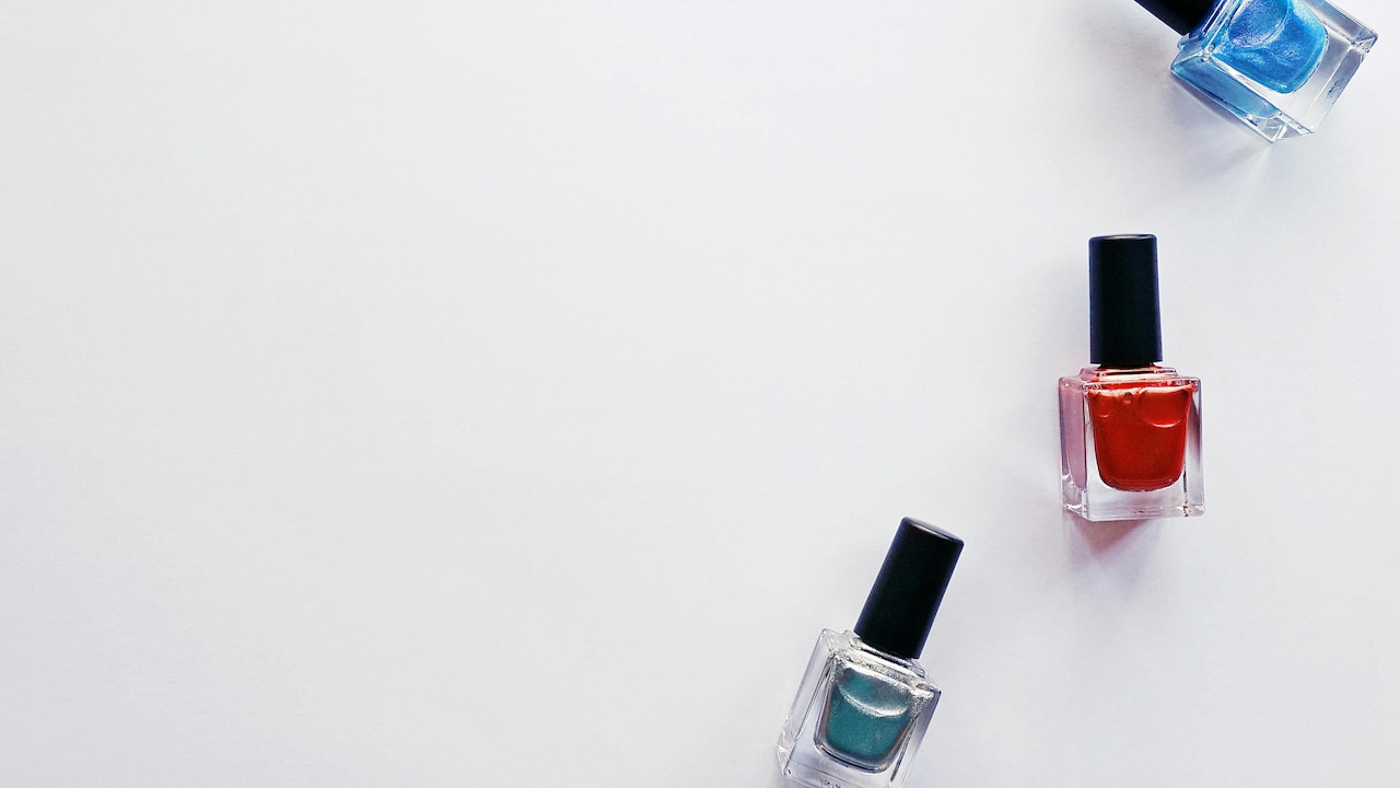 Top 5 Universal Nail Paint Shades That Suit Every Skin Tone Top 5 Universal Nail Paint Shades That Suit Every Skin Tone