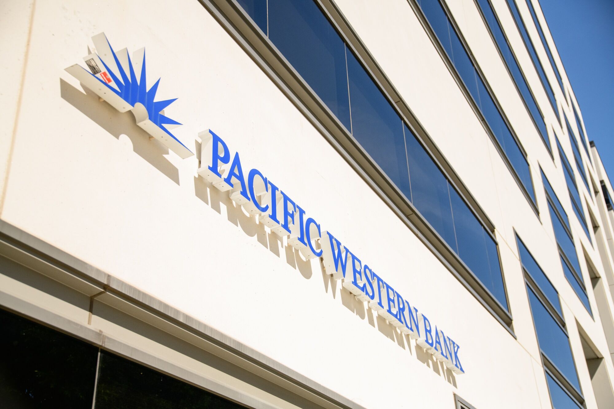 PacWest Tries To Calm Jittery Markets After 60% Stock Plunge
