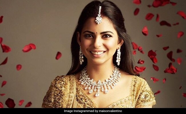 Mukesh Ambani Introduces Daughter Isha As Leader Of Reliance's Retail Business