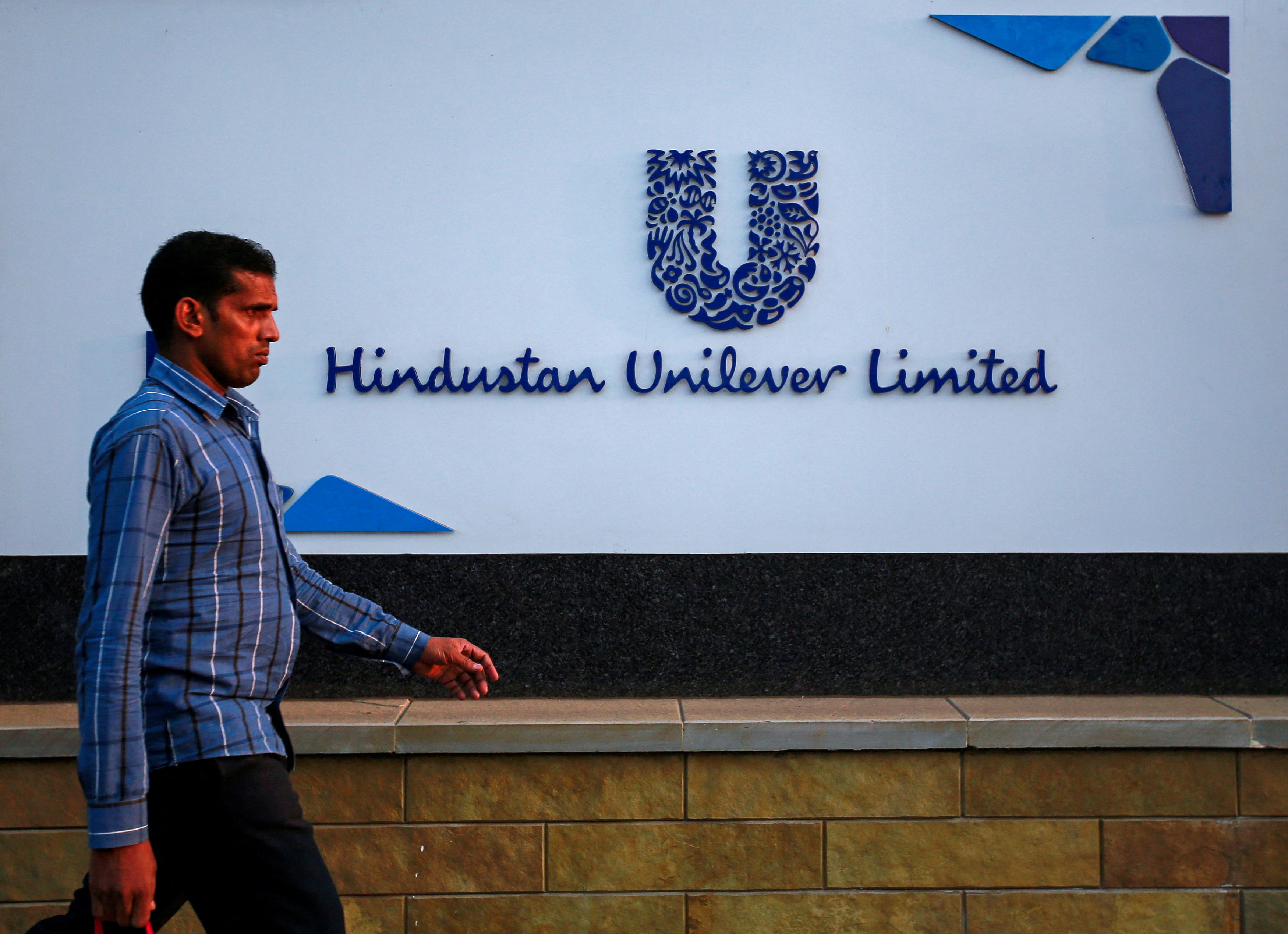 HUL CEO Sanjiv Mehta Says Successor Faces Rush To Tap Giant Market