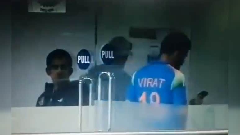 विराट कोहली ने रांची में शतक लगाने के बाद कोच गंभीर को किया इग्नोर ? Viral वीडियो ने मचाई हलचल