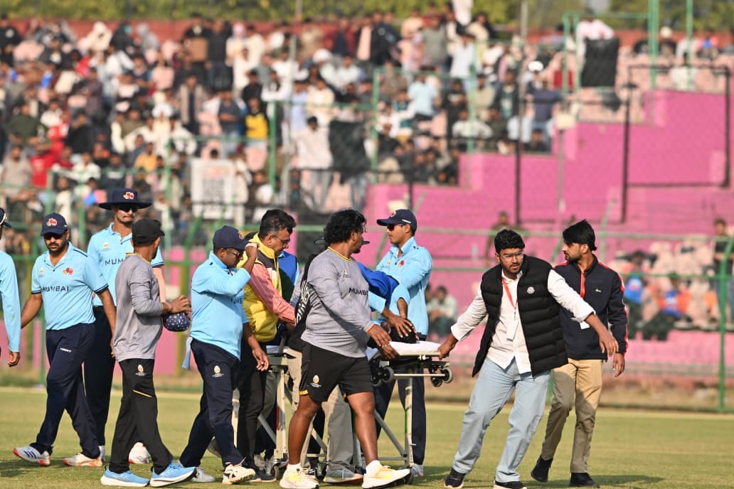 अंगकृष रघुवंशी को लगी चोट, पीछे कप्तान शार्दुल ठाकुर व अन्य.