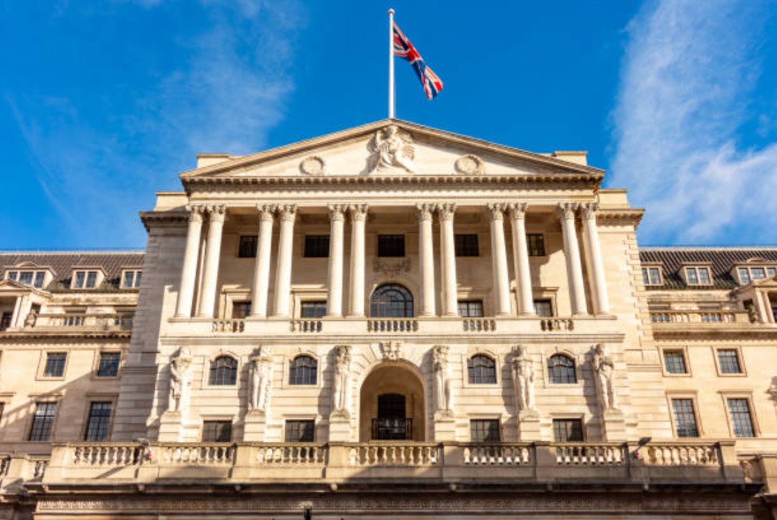 Bank Of England May Delay Rate Cuts Over Persistent Inflation: Will US Fed Follow Suit?