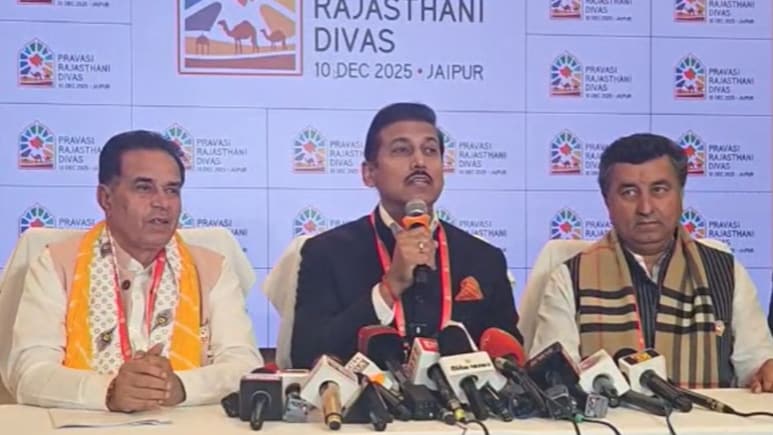 प्रवासी राजस्थानी आयोजन में खाली कुर्सी पर सियासत, डोटासरा के बयान पर राठौड़ ने किया पलटवार