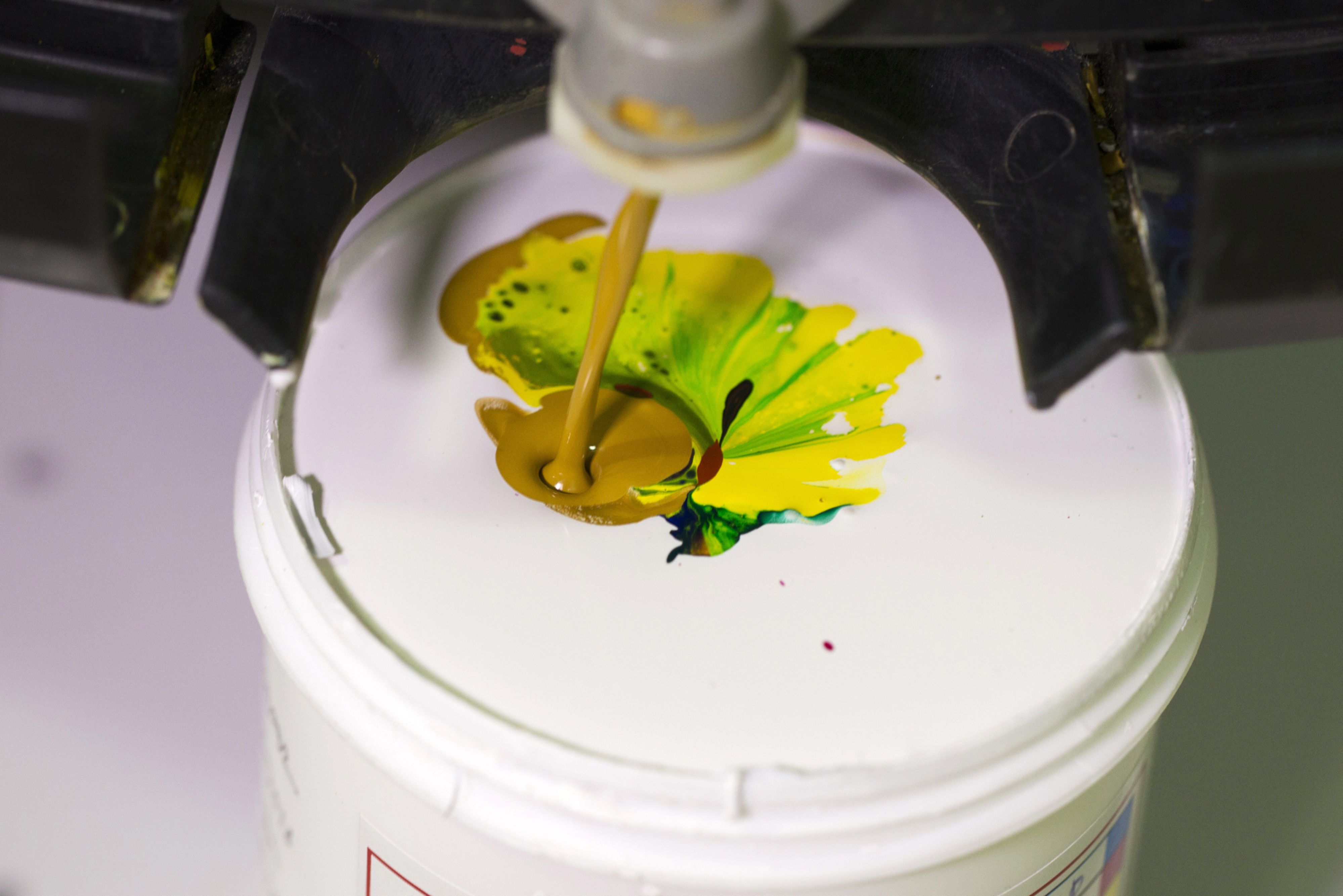 Dolat Capital: Kansai Nerolac&rsquo;s Q1 Sees Revival In Decorative Paints, Automotive Remains Under Pressure