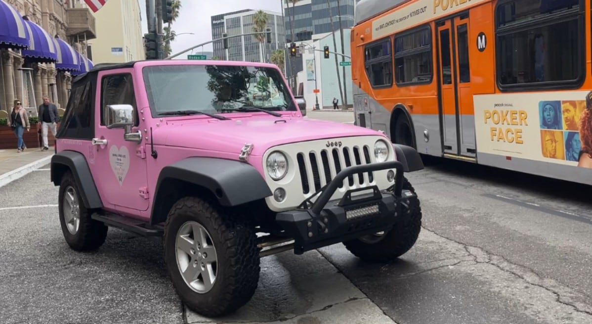 A pink Jeep ride in Beverly Hills is a must-do. (Photo: Author)