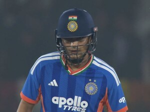 "Step Back": Gill Shown No Mercy By Fans After India Star Disappoints Again