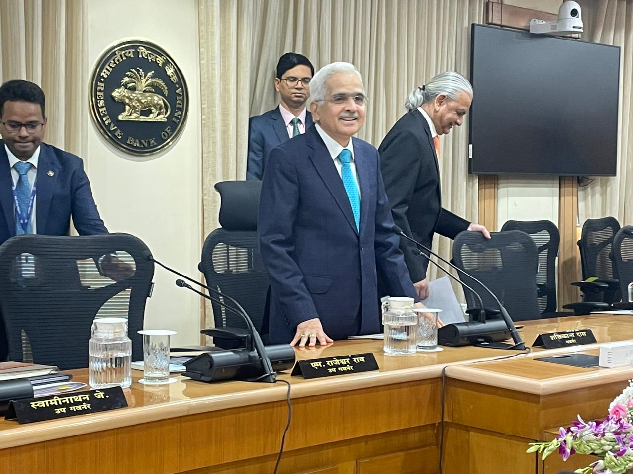 RBI&nbsp;Monetary Policy Key Takeaways: Unswayed By Fed, Inflation, Growth And More