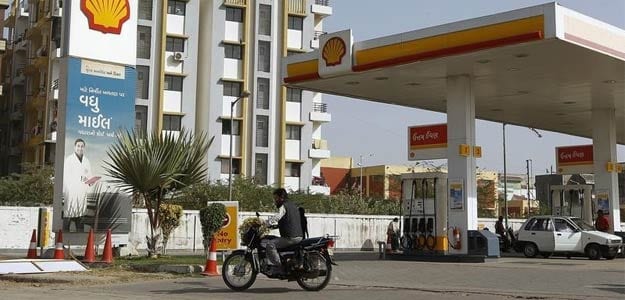 Private Fuel Retailers to Dip Toe, Not Dive Back, Into India