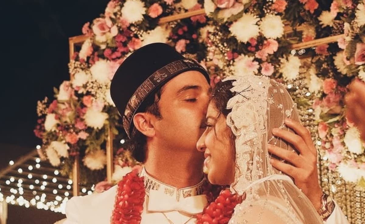 The Ba***ds Of Bollywood Actor Meherzan Mazda Gets Married To Longtime Girlfriend Naomi Felfeli. See Pic