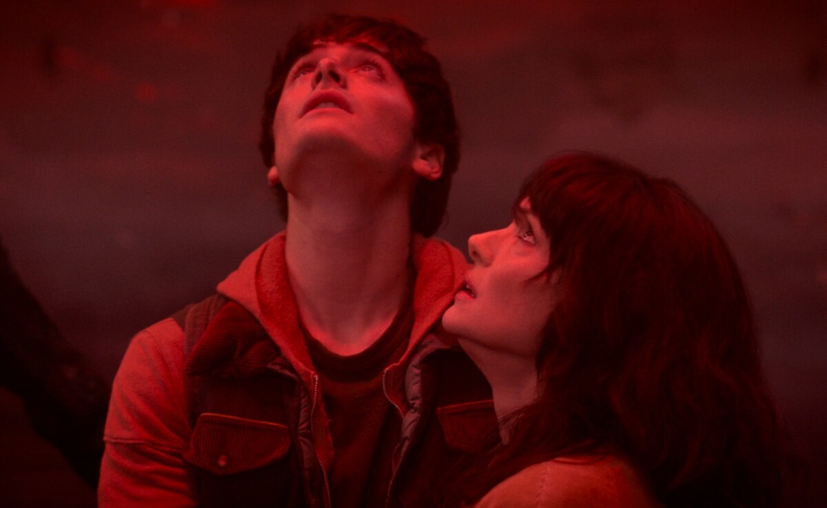Stranger Things फिनाले का धमाल, नेटफ्लिक्स सीरीज के न्यू ईयर ईव पर 10 लाख  से ज्यादा टिकट बुक, 3500 शो हाउसफुल | Stranger Things Finale Breaks Records  Over 1 Million Tickets Booked