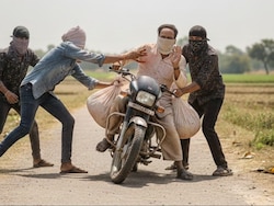 Thieves Throw Chilli Powder In Madhya Pradesh Farmer's Eyes, Rob Rs 25 Lakh