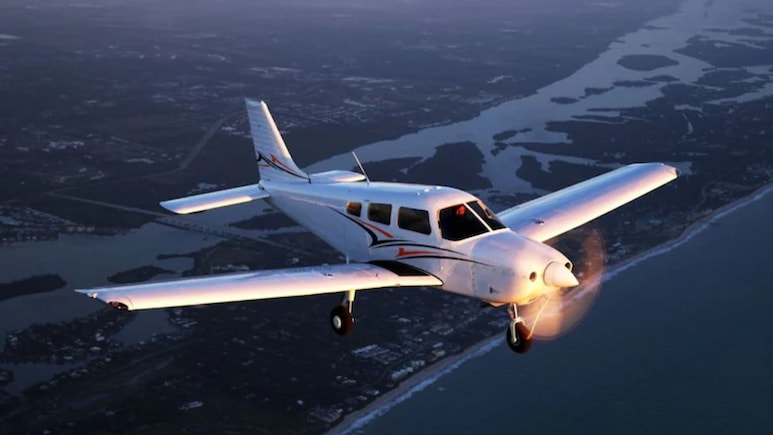 GK News : विमान किती उंचीपर्यंत उडू शकतं? त्यापेक्षा जास्त उंची गाठल्यास काय घडतं? 99 % लोकांना माहितच नाही