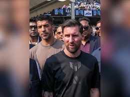 How Lionel Messi Reacted Amid Salt Lake Stadium Chaos - "Looked Confused, Bemused," Says Report