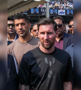 How Lionel Messi Reacted Amid Salt Lake Stadium Chaos - "Looked Confused, Bemused," Says Report