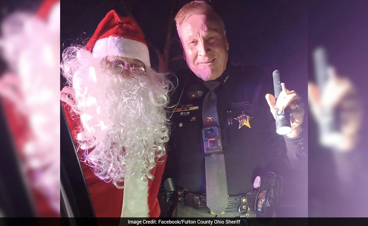 Times Are Tough': Santa, Mrs Claus Caught Speeding In Ohio With A Concealed  Weapon, Video Viral