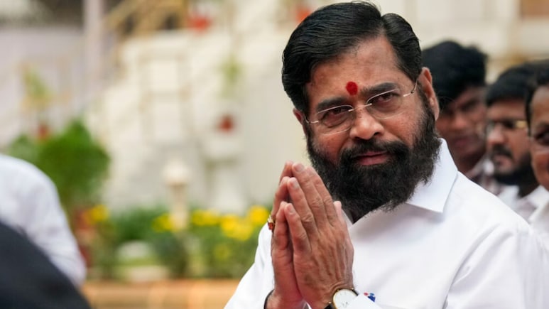 Nagpur News : 'आमची शिवसेना भाजपाला विकली'; नागपुरात शिंदेंच्या कार्यकर्त्यांची मंत्र्यांविरुद्ध घोषणाबाजी