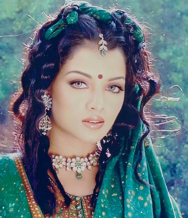 सेलिना जेटली के बचपन की 8 फोटो, चौथी फोटो में जेल में बंद भाई के संग बॉन्डिंग देख फैंस हुए इमोशनल