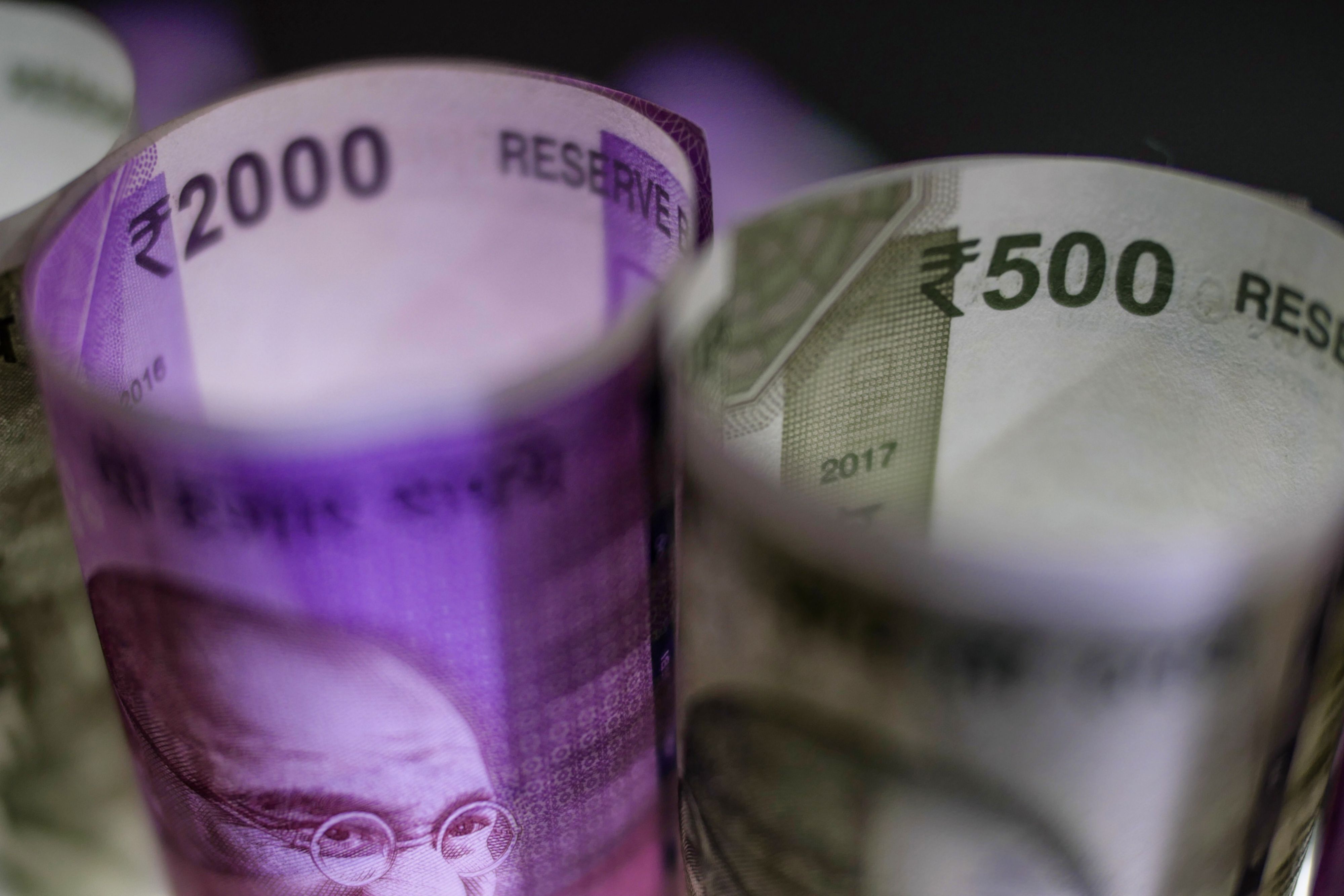 Live: Rupee Ended Higher At 75.79/$ On Thursday