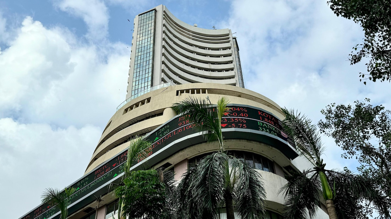 Stock Market Crash Today Highlights: Sensex Crashes 1,124 Points, Nifty 50 Ends Below 22,800; All Sectors In Red