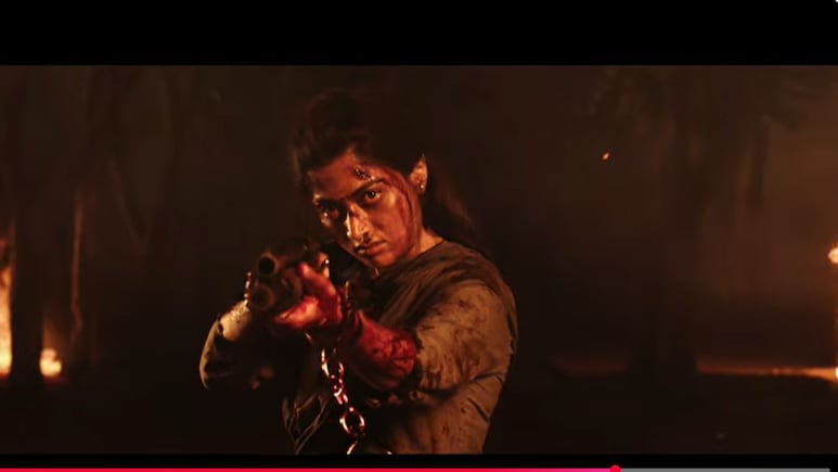 Mysaa: जलते जंगल में Rashmika Mandana खून से लथपथ हाथ में लिए दिखीं बंदूक, रोंगटे खड़े कर देगा ये Video