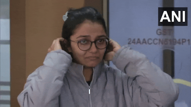 IndiGo Crisis Live: इंडिगो की आज भी 1000 फ्लाइट कैंसिल होने के हालात, एयरपोर्ट पर रोती दिखीं महिला