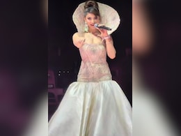 उर्वशी रौतेला का धमाकेदार परफॉर्मेंस का वीडियो इंटरनेट पर मचा रहा धमाल