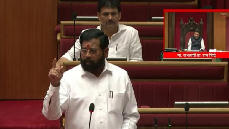 Eknath Shinde: 'मुंबईच्या तिजोरीवर दरोडा टाकणारे रहमान डकैत कोण?', निवडणुकीआधीच शिंदेंनी उडवली खळबळ!