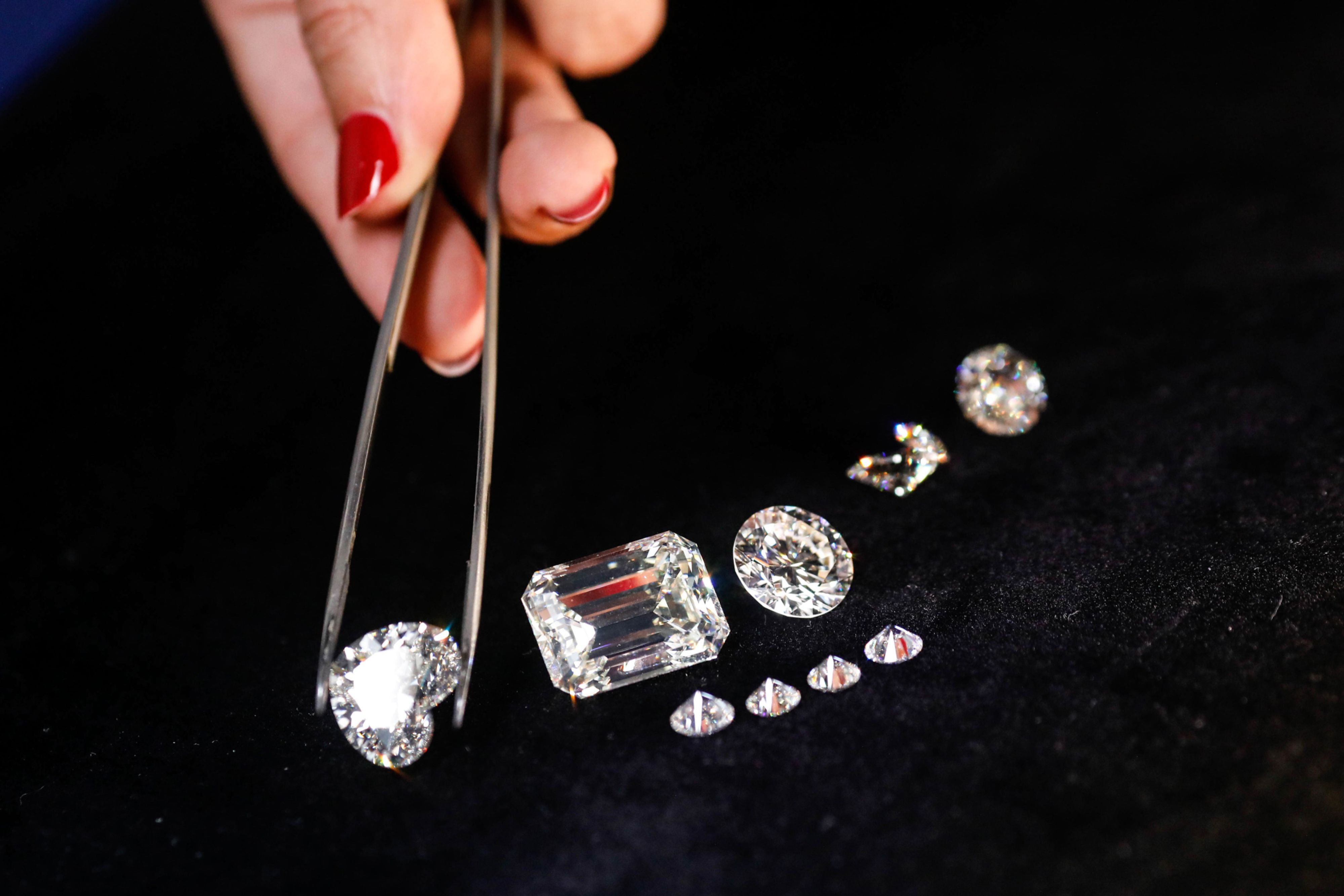 Maruti Suzuki, Amber Enterprises, Mold-Tek Packaging & More - Top Stock Picks For February By Axis Securities