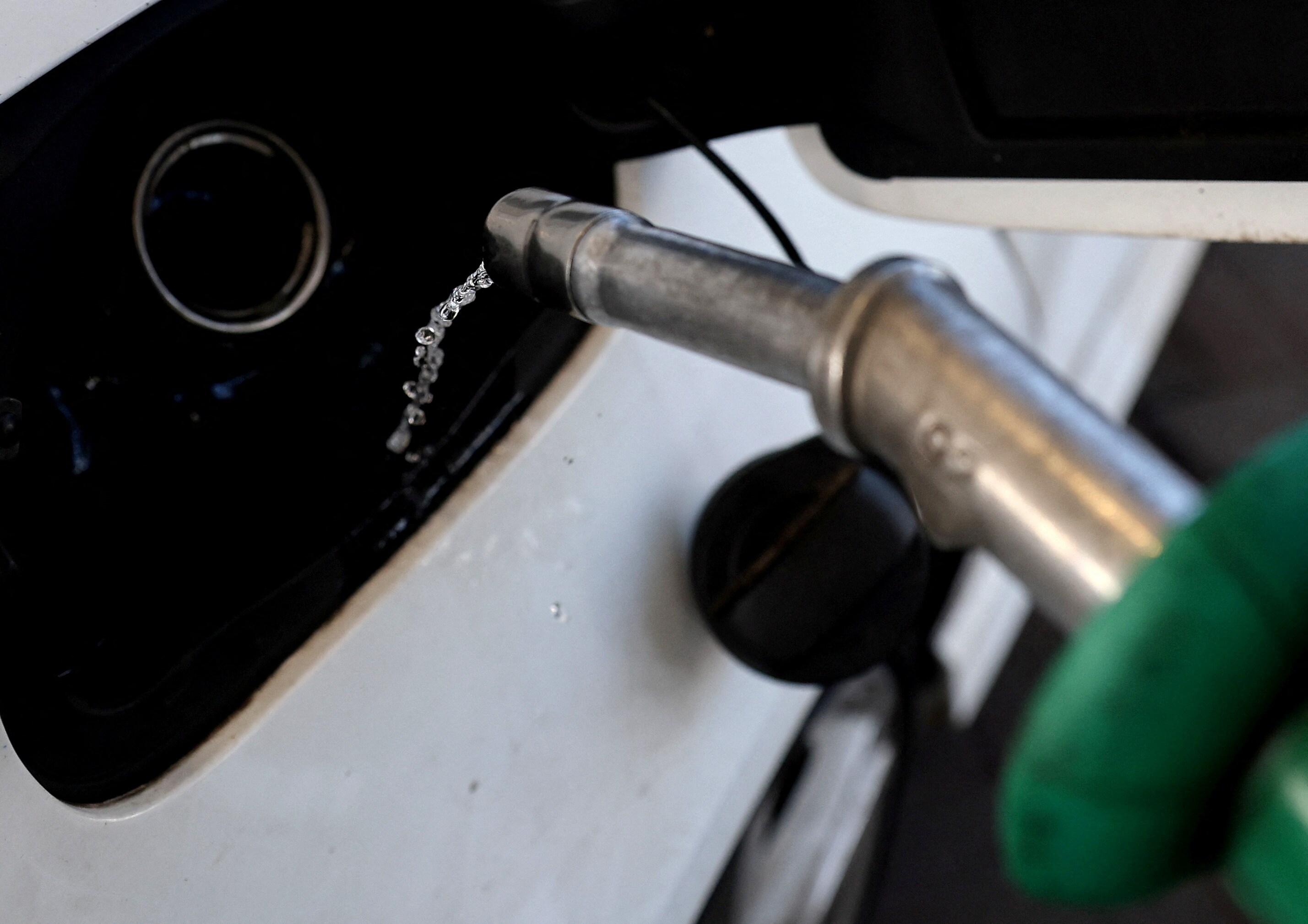 India Defers Imposing Additional Excise Duty On Unblended Petrol, Diesel